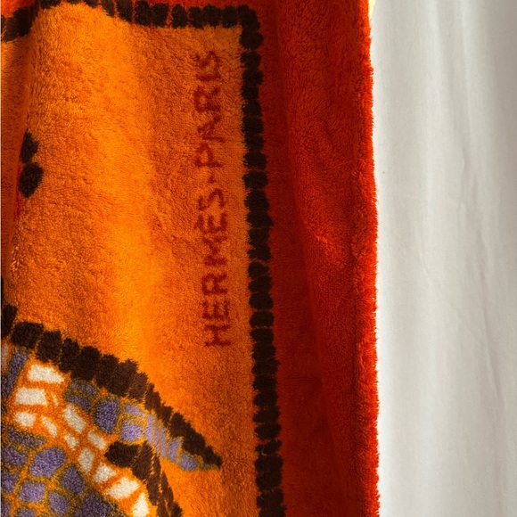NWT Hermes vintage orange fish beach towel - Picture 3 of 6